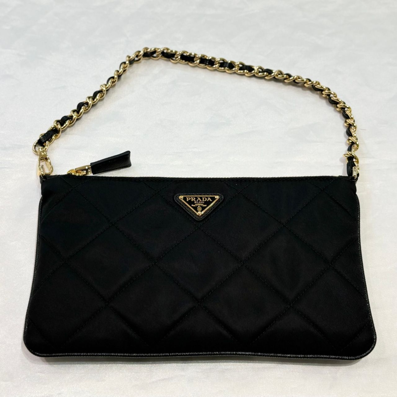 NEW】可愛い！！PRADA Re-Nylon チェーンポーチ | ユニモ