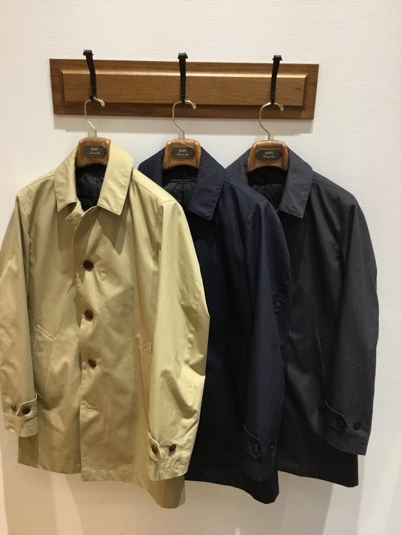 SHIPS ベージュ フロントオープン コート TABI-tect(タビテクト) ジッパーフロントオープン S 機内