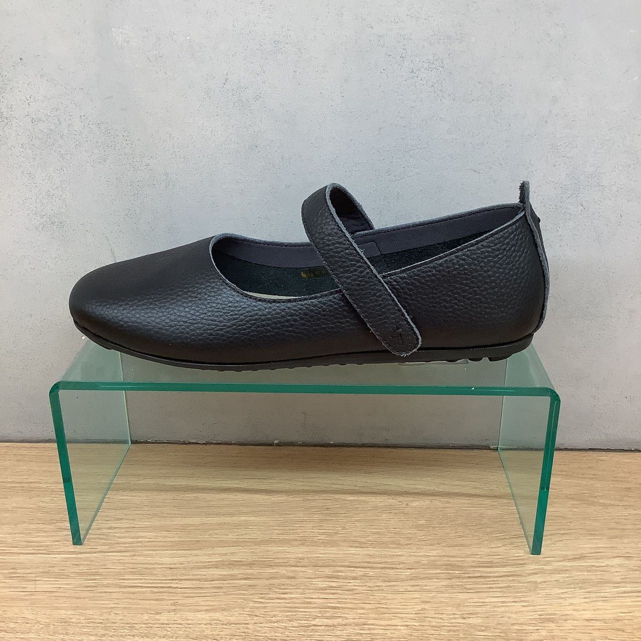 ストラップフラットパンプス入荷してます☆ | WASH 西銀座店 | WASH