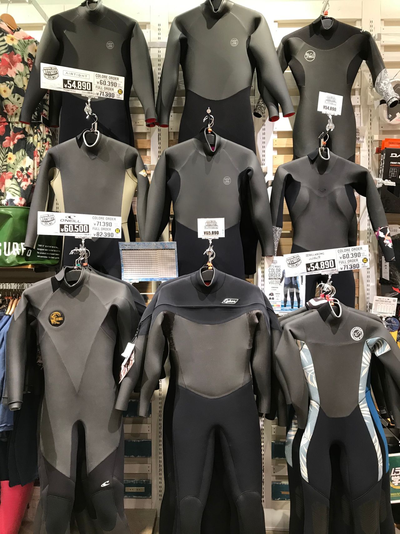 サーフ ウェットスーツ 冬物グローブ ブーツ大量入荷 イオンモール札幌平岡店 Shop News ムラサキスポーツ Murasaki Sports公式サイト