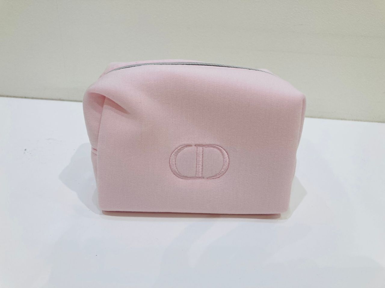 ギフトにおすすめ☆DIORポーチセット | 豊川店 | フィットハウス