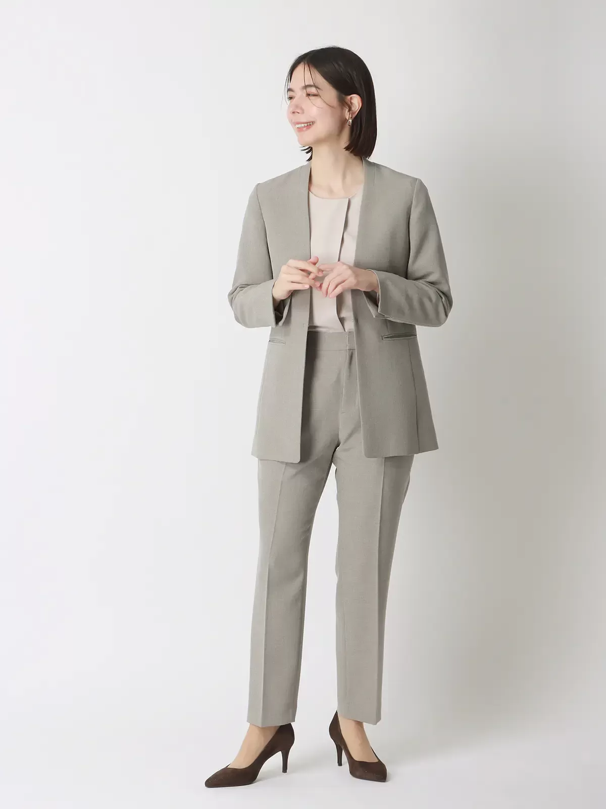 セットで21,989円】手に届きやすい価格で手に入るイージースーツをご  