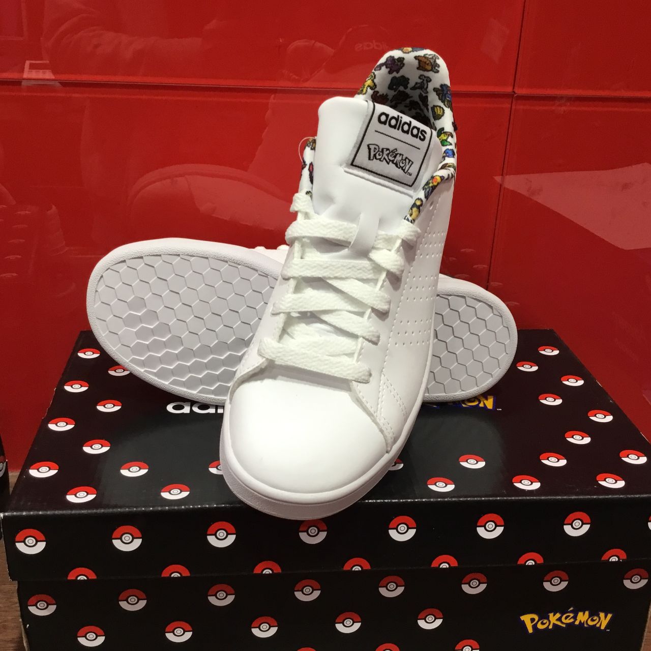 Adidas ポケモン コラボ商品 Asbee ららぽーと甲子園店 G Foot ジーフット の公式ブログ 人気シューズshopの最新情報