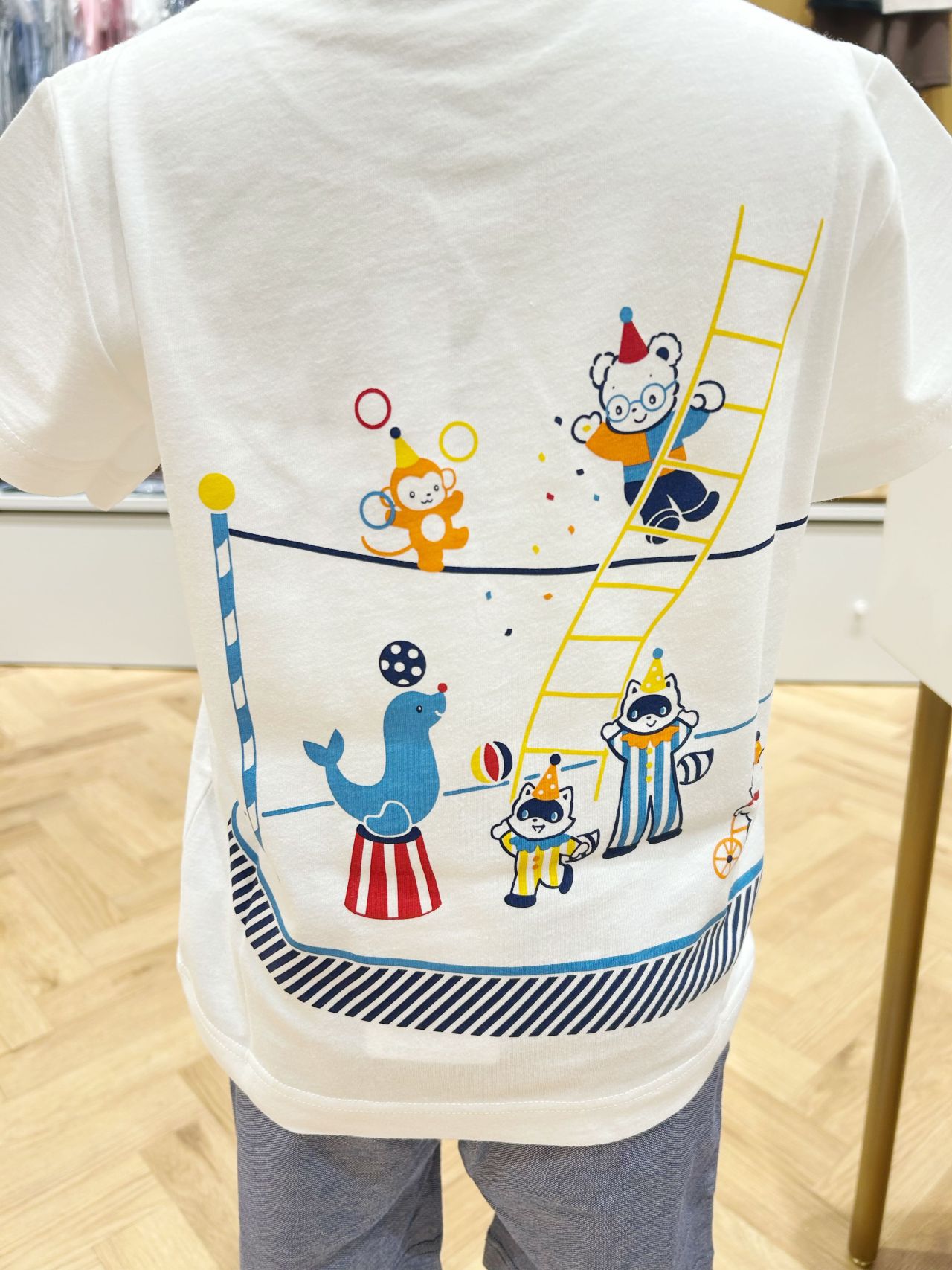 ⭐︎今年も登場⭐︎おはなしTシャツ‼️｜ファミリアファミリア芦屋