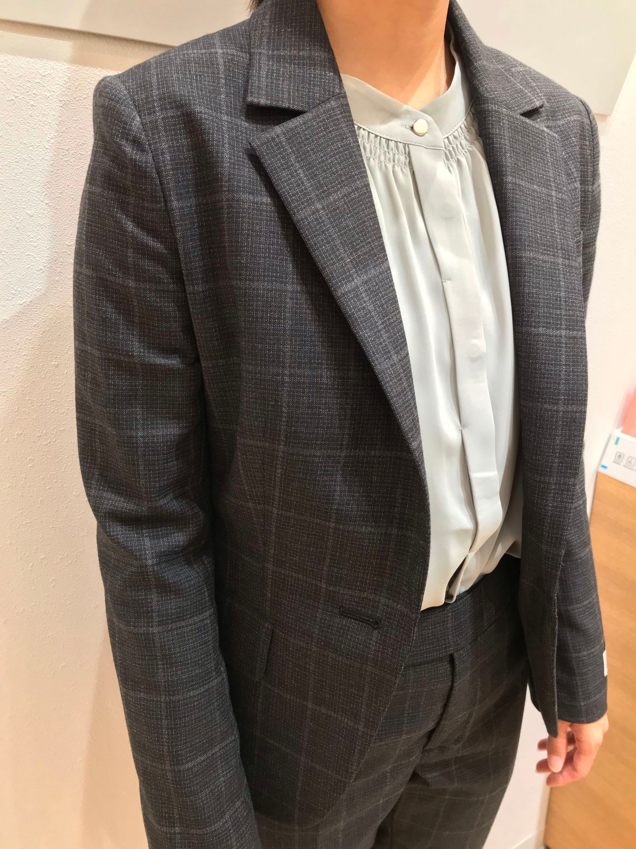 レディース】セットアップスーツできっちりコーディネート｜THE