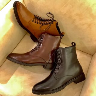 大人カジュアルなアイテム‼︎レースアップブーツをご紹介‼︎