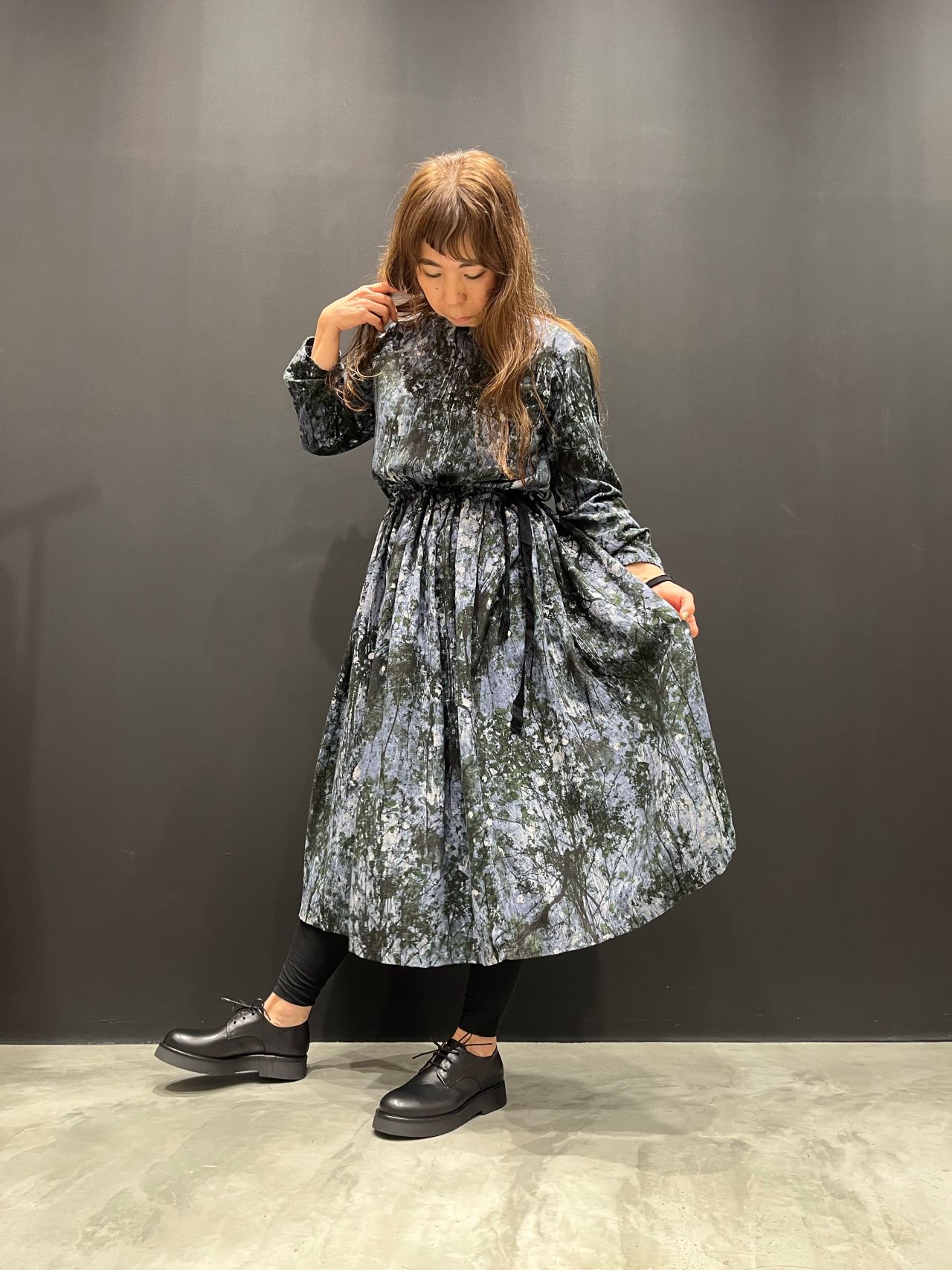 松永紅葉 スカートの中のパンツ 