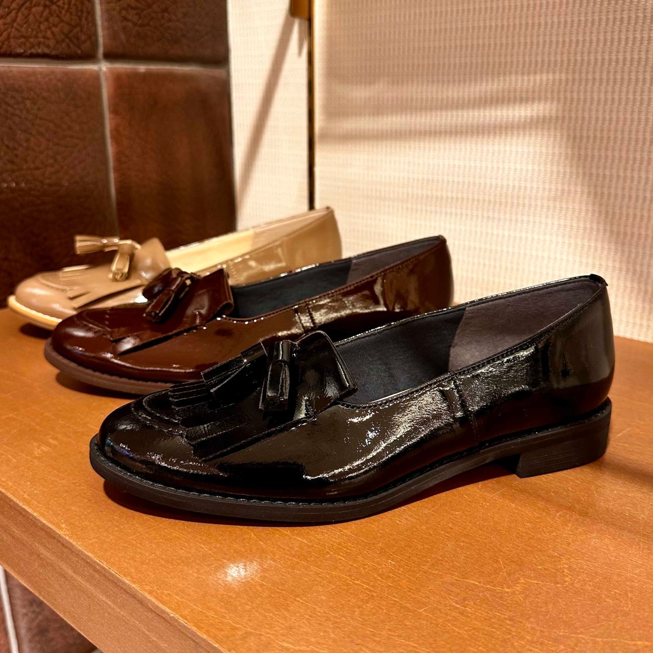 【未使用】銀座かねまつ エナメル タッセルローファー シューズ 黒 25D WASHINGTON】エナメルタッセルローファー | GINZA WASHINGTON