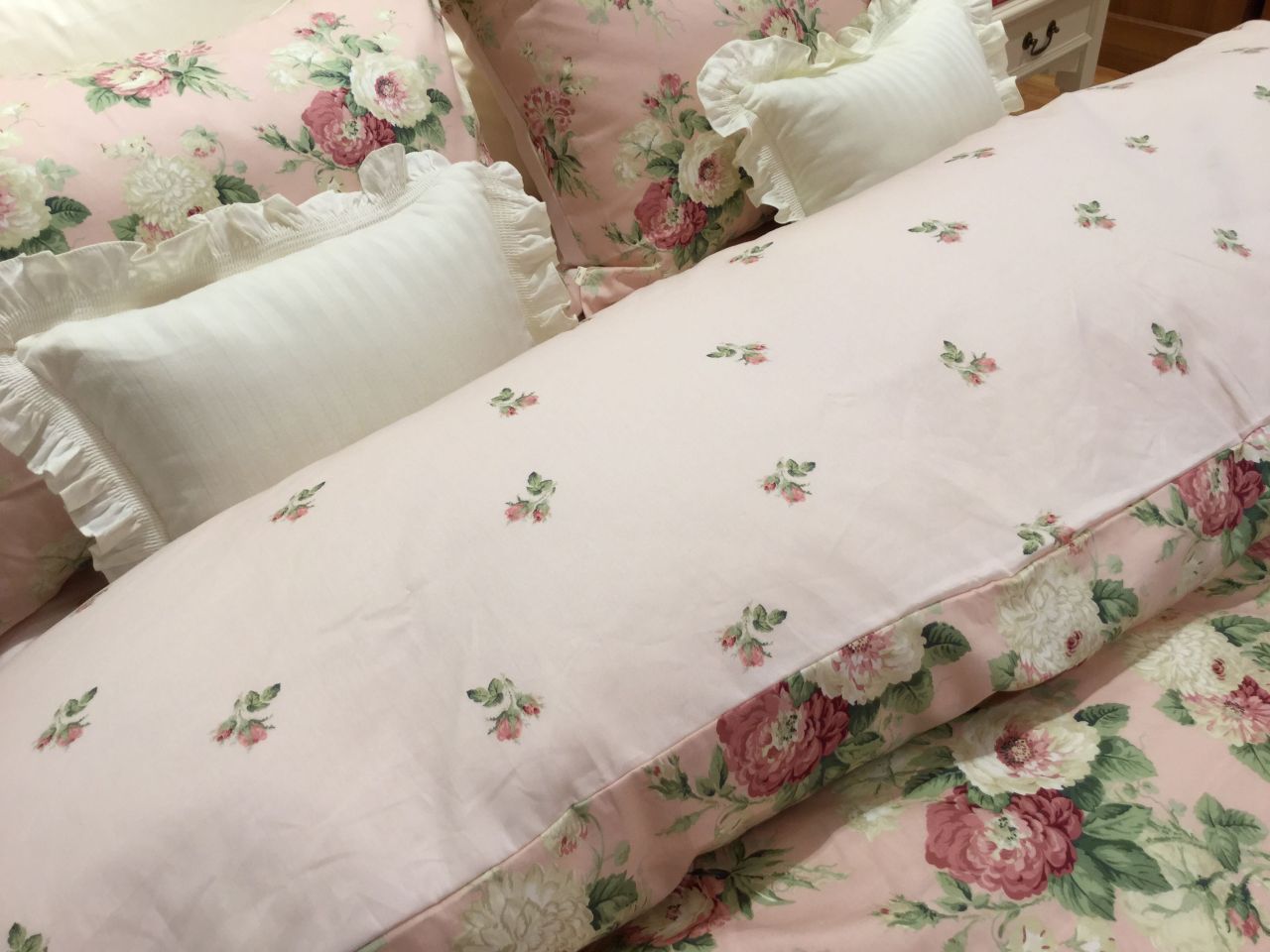 LAURA ASHLEY プー様 ローラ・アシュレイ リネンの