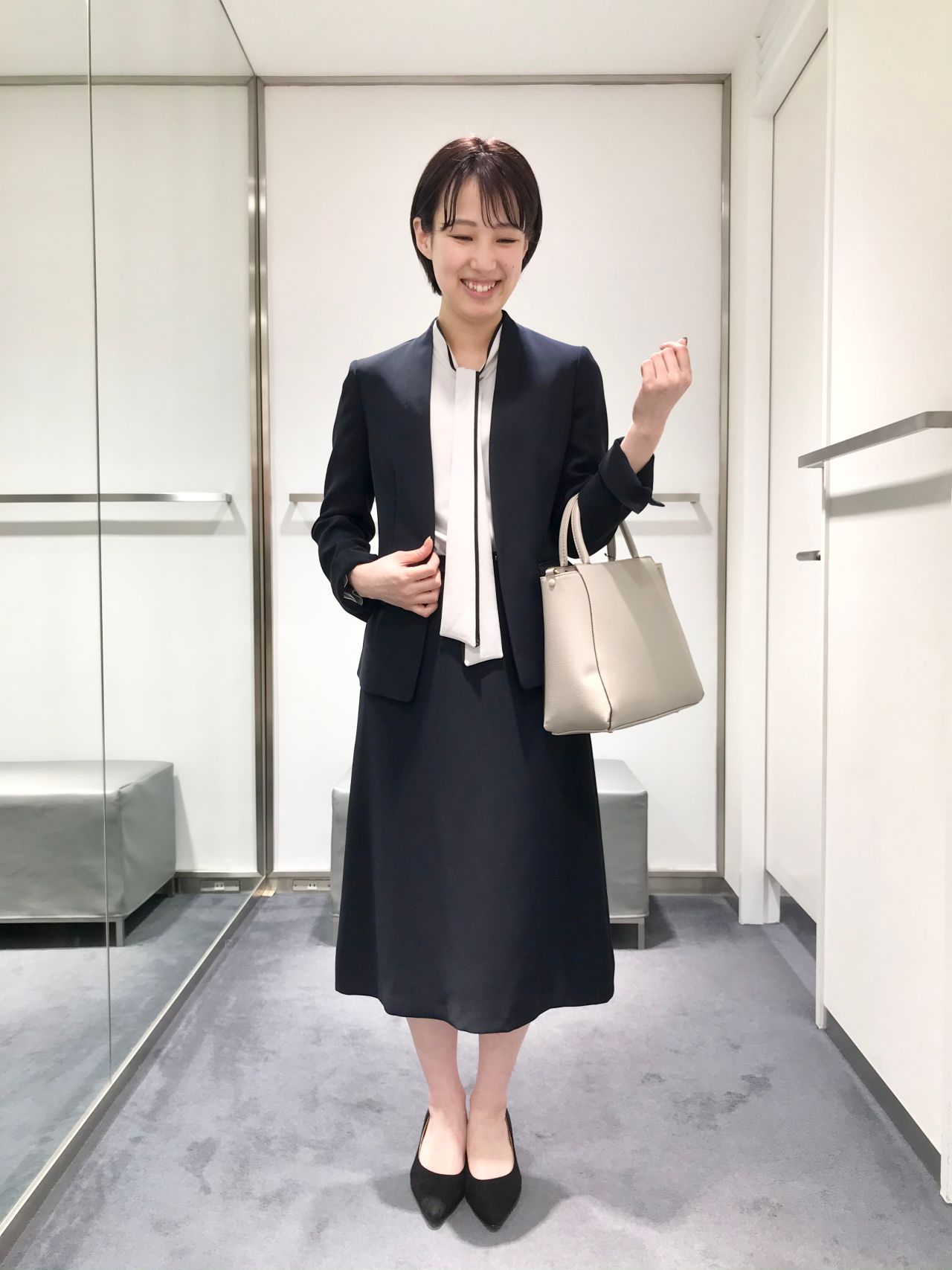 ビジネスや入学・卒業式など式典にも使えるきれいめセットアップ  