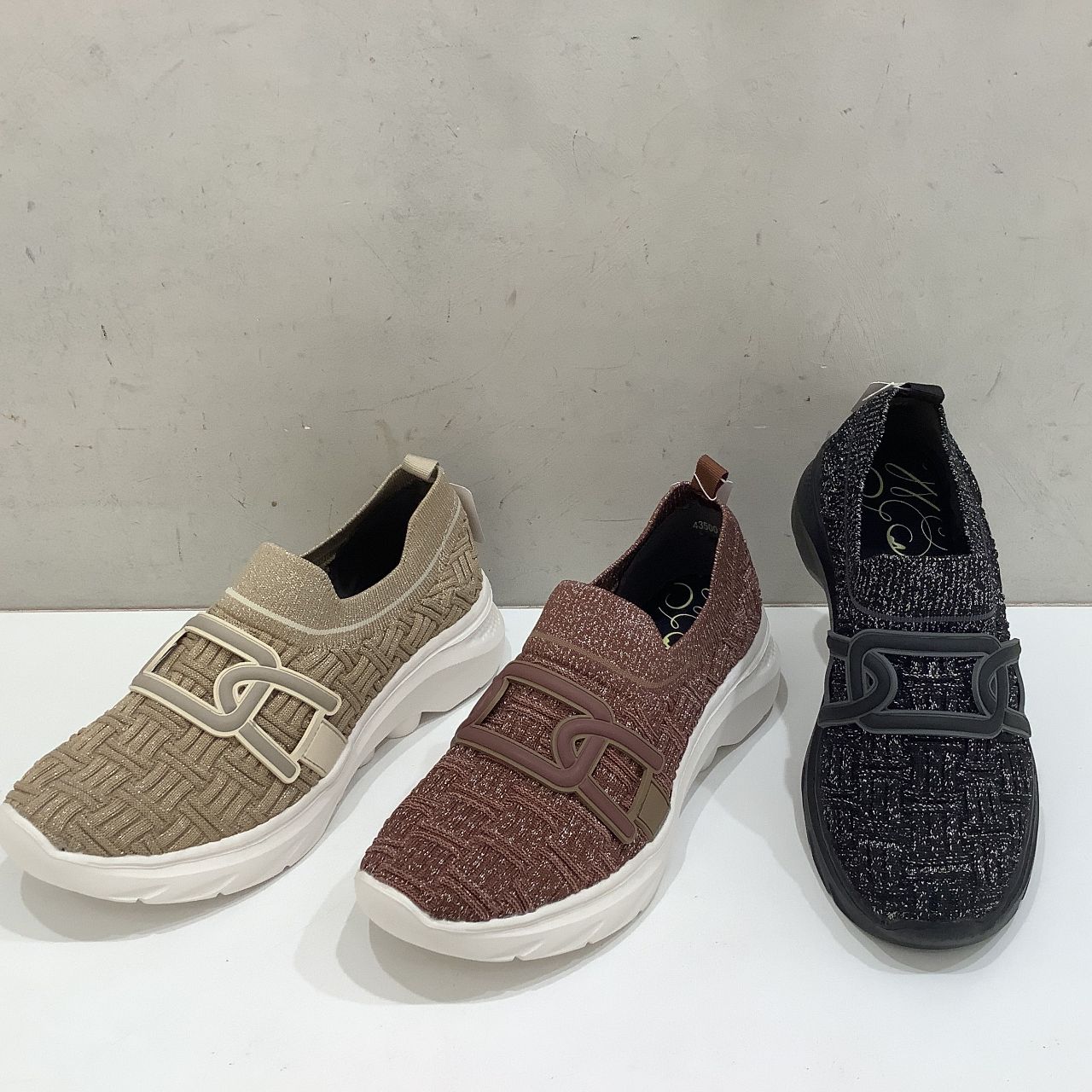 新作】☆ニットスリッポンスニーカー☆ | GINZA WASHINGTON 横浜ポルタ