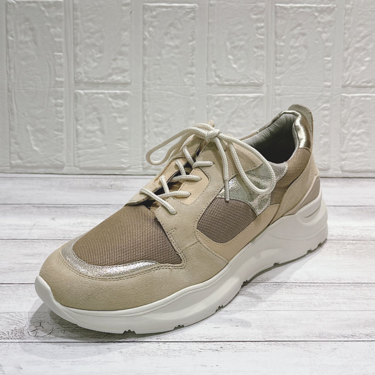 【ほぼ新品】Clarks ホワイト メッシュ スニーカー Craft Speed. / レディース クラフトスピード（オフホワイト
