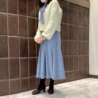 リボンモチーフパンプス