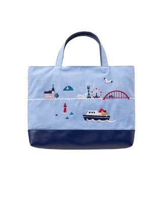 紀伊国屋×familiar】コラボポーチのご紹介♪｜ファミリア