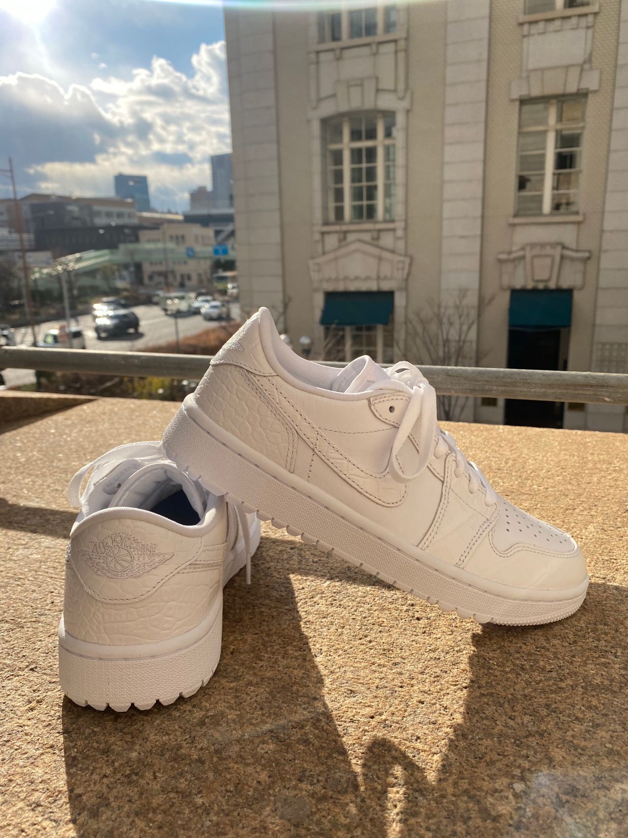 NIKE AIR JORDAN 1 LOW G】本日2/1(水)より抽選受付致します