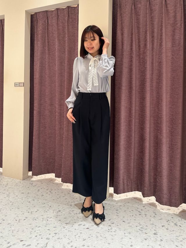 アジャスタブルパンツ