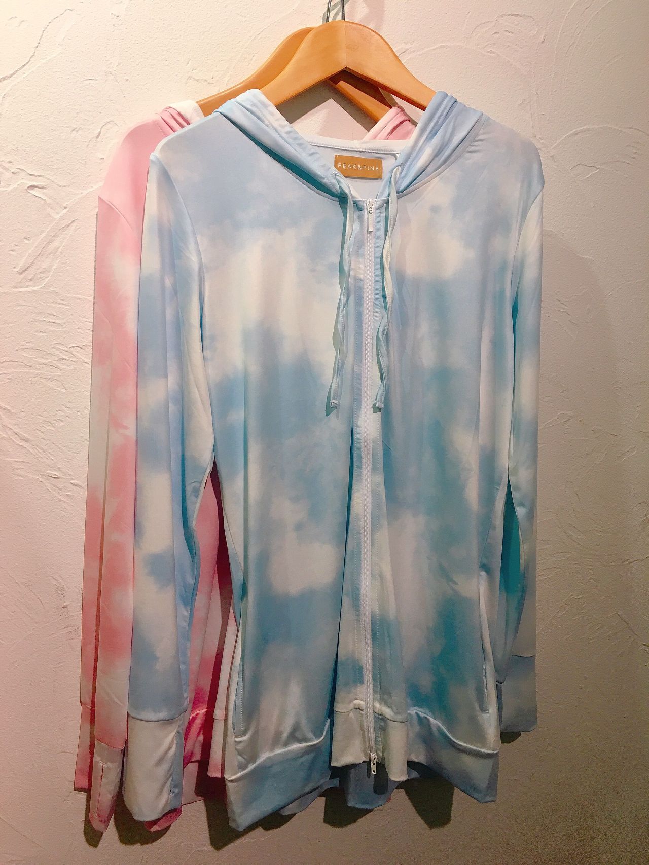 ラッシュガードやタウン着にもなるパー 町田東急ツインズ 9 4まで期間限定open Peak Pine ピーク パイン 公式ブログ