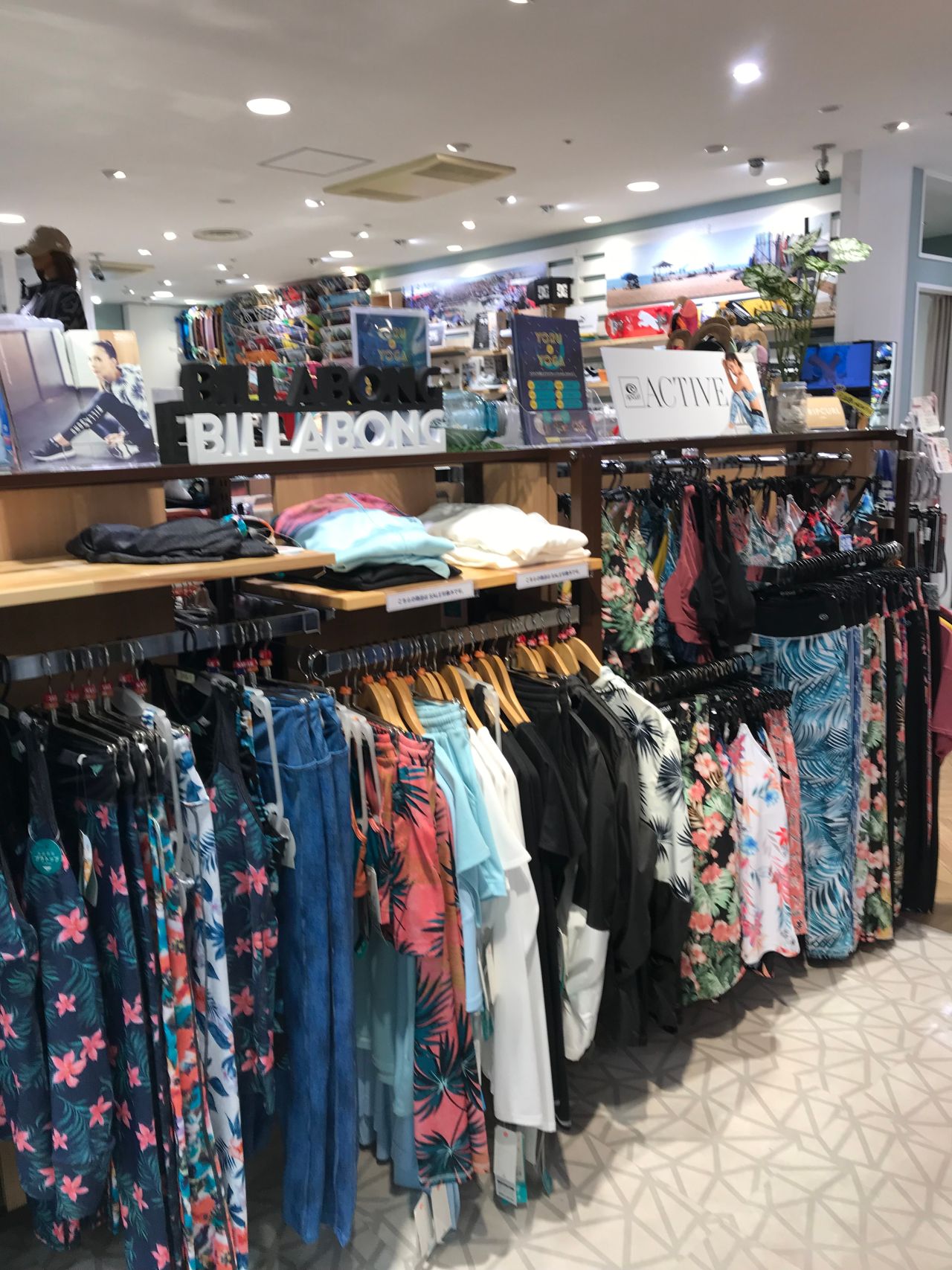 ムラサキスポーツ相模大野店 スポーツウェア スィムウェア Yogaウェア スポ 相模大野ステーションスクエア店 Shop News ムラサキスポーツ Murasaki Sports公式サイト