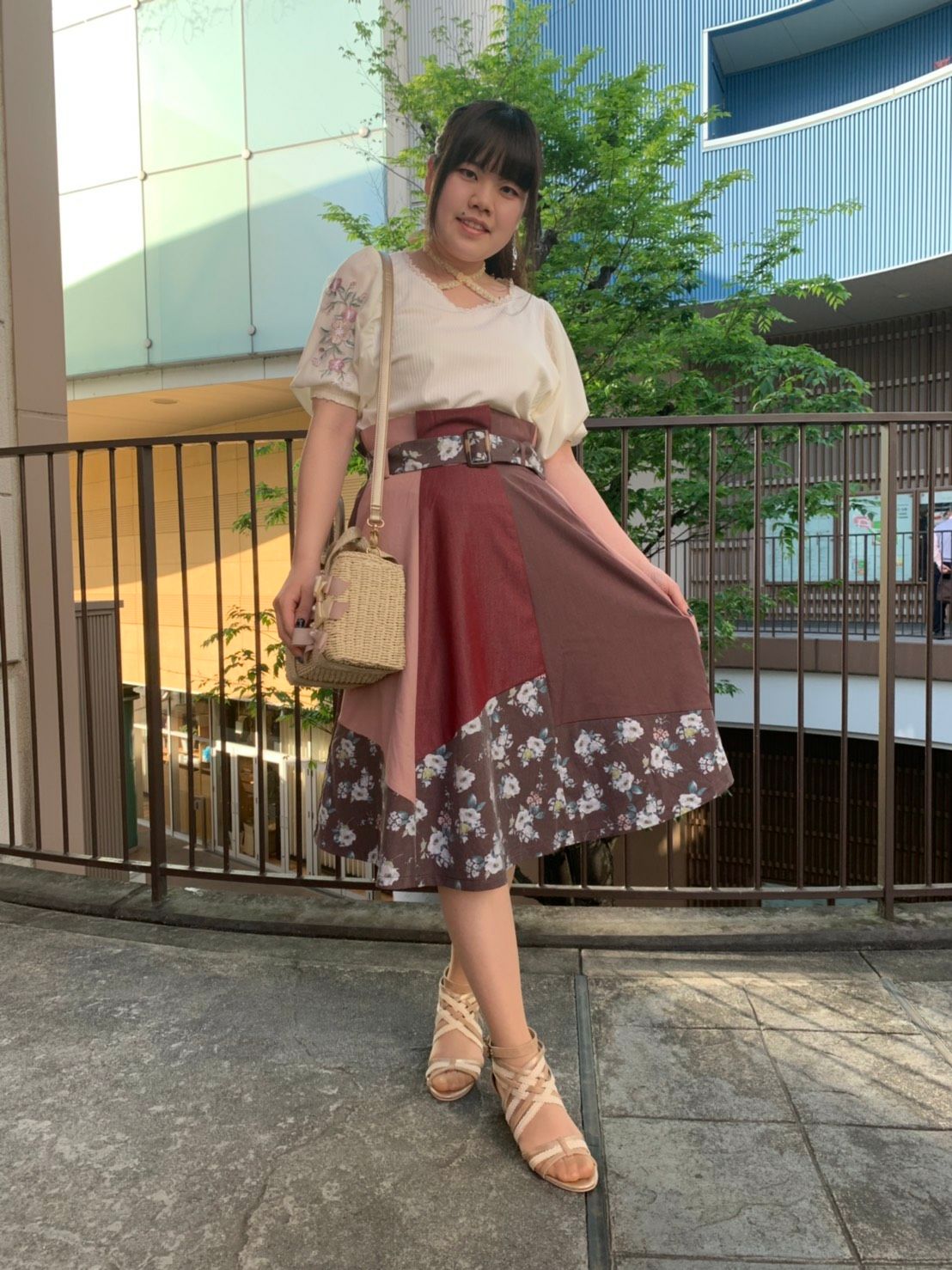 人気のファッショントレンド 綺麗なアクシーズ ファム コーデ 夏