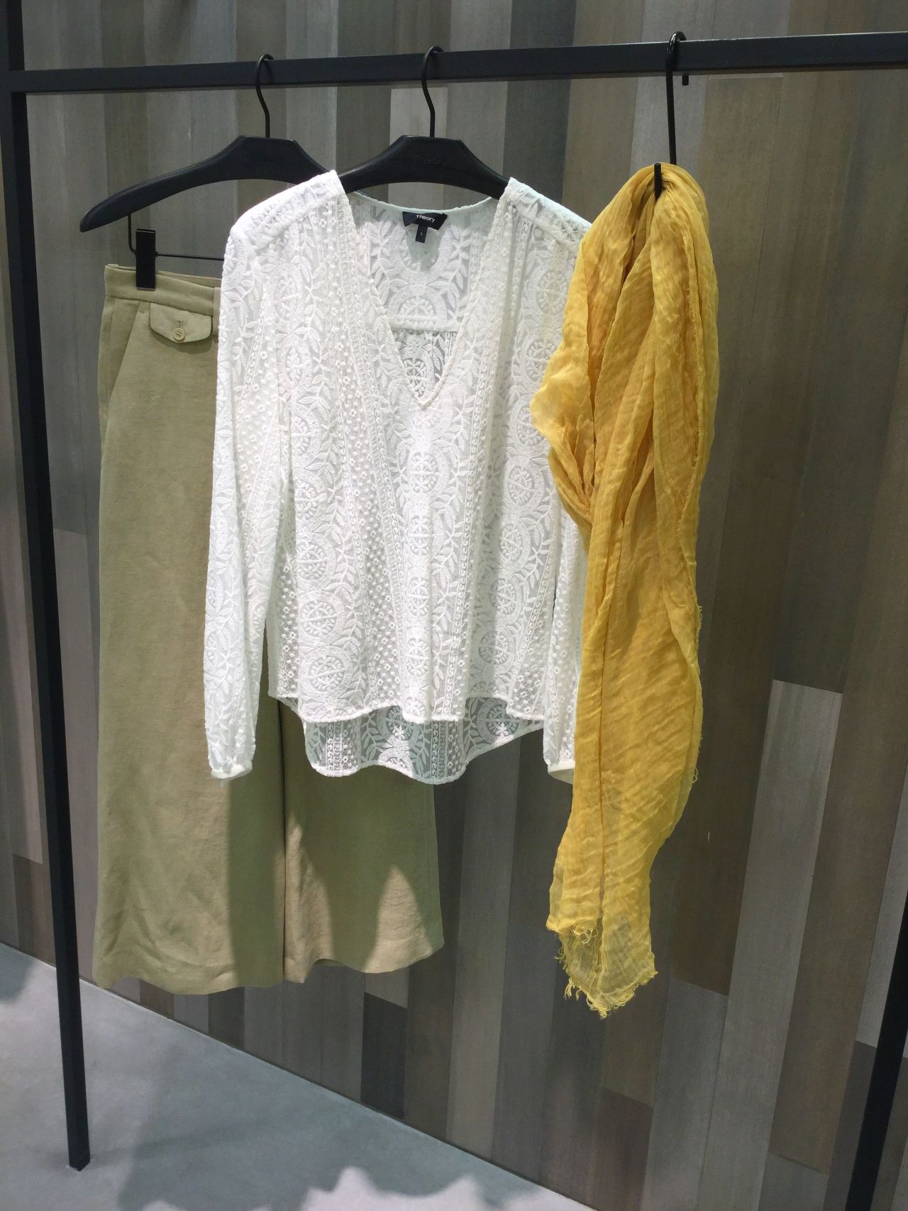 思ったが吉日 Laceを纏ってみませんか 横浜そごう店 Theory セオリー ショップブログ