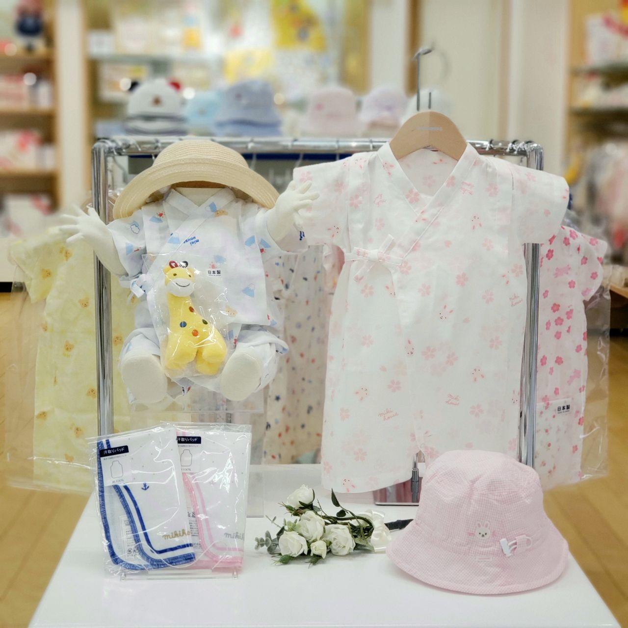 外でもお家のなかでも！甚平大集合☆｜ミキハウスミキハウス