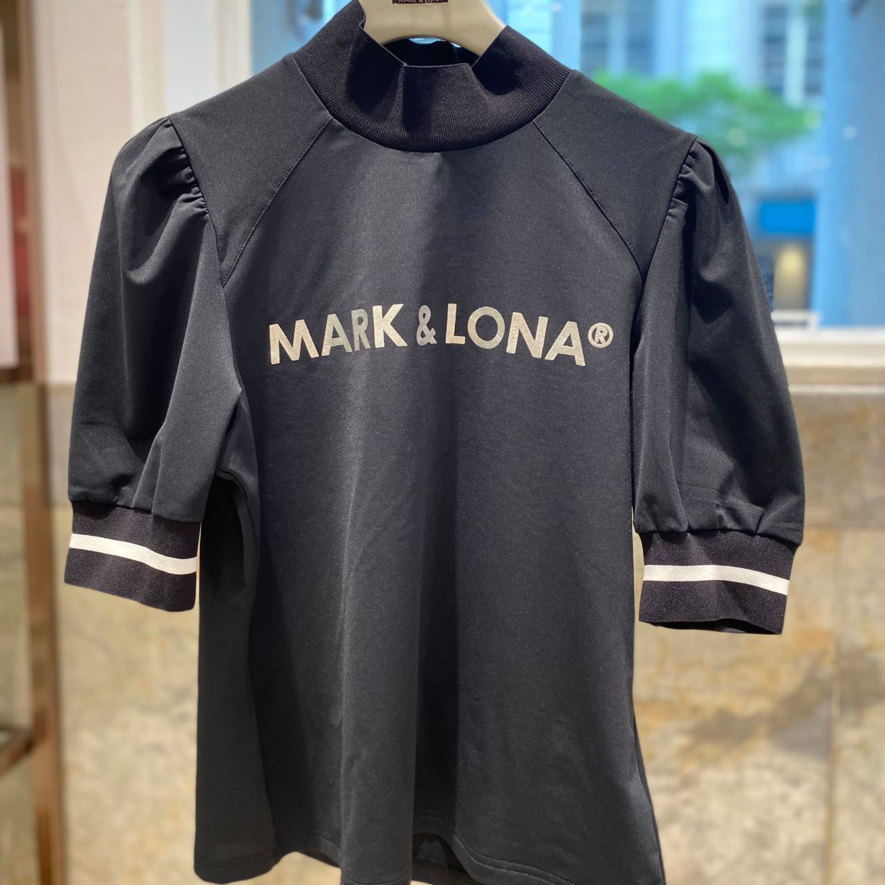 【MARK &LONA】マークアンドロナ　プレイゲーム　ゴルフウェア　M MARK&LONA (マークアンドロナ) ゴルフウェア Mサイズ ホワイト