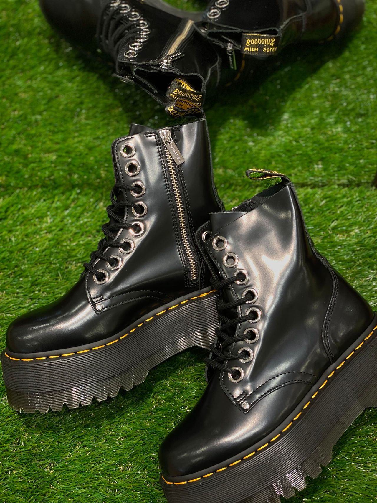 JADON MAX 8ホールブーツ Dr.Martens Dr.Martens JADON MAX 8 ホールブーツ マーチン