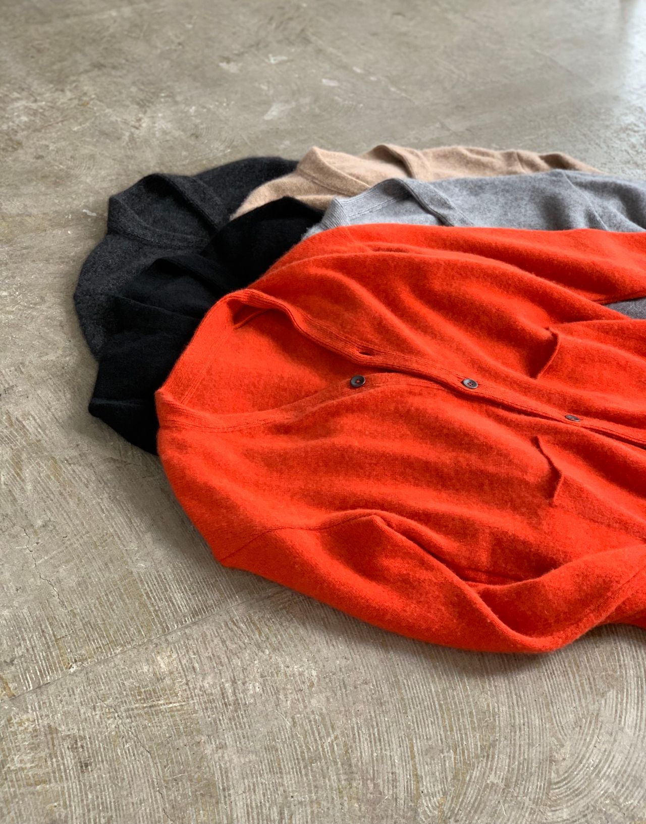 YINDIGO A M 〜cashemere knit の勧め〜 | GARDEN | 吾亦紅 | 上野商会 YINDIGO A M 〜cashemere knit の勧め〜 | GARDEN | 吾亦紅 | 上野商会