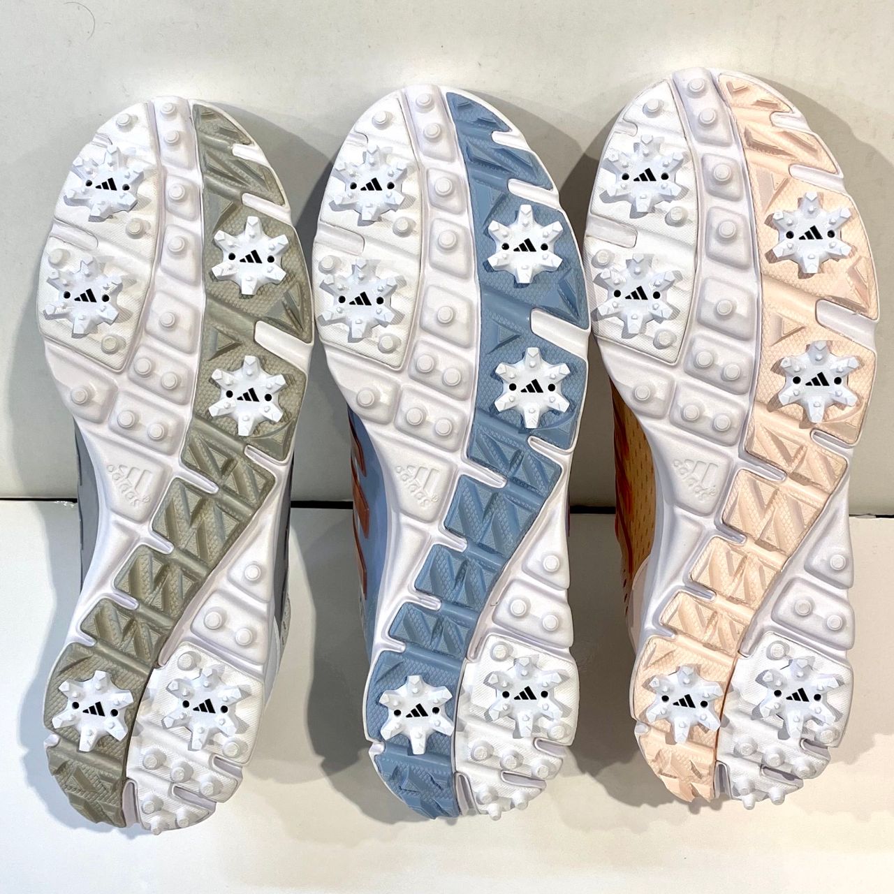 新品【adidas】アディダスゴルフ　ソーラースター　ボア　スニーカー　23cm adidas ウィメンズ ソーラースターボア 】adidasの新作ゴルフ