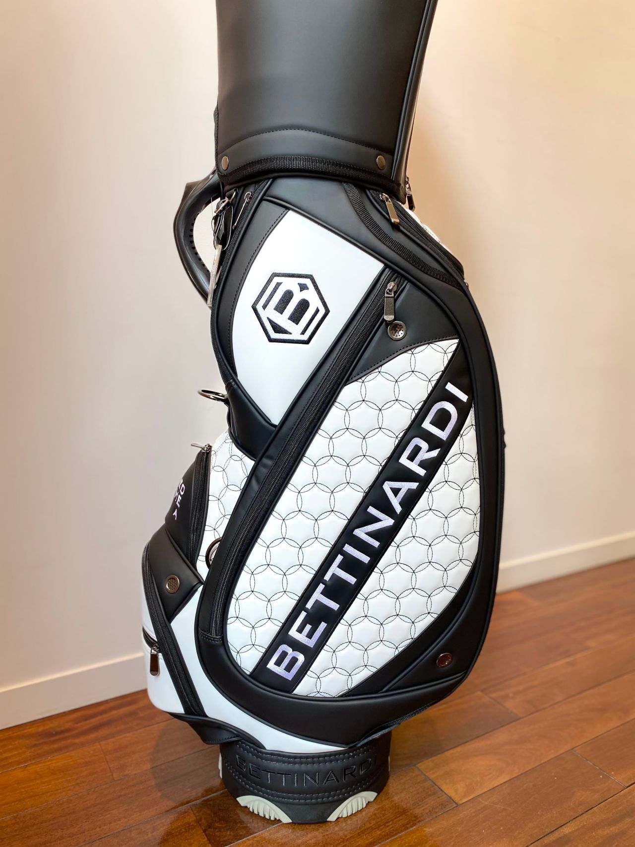 BETTINARDI】新作キャディバッグ入荷❤️ | ゴルフ5