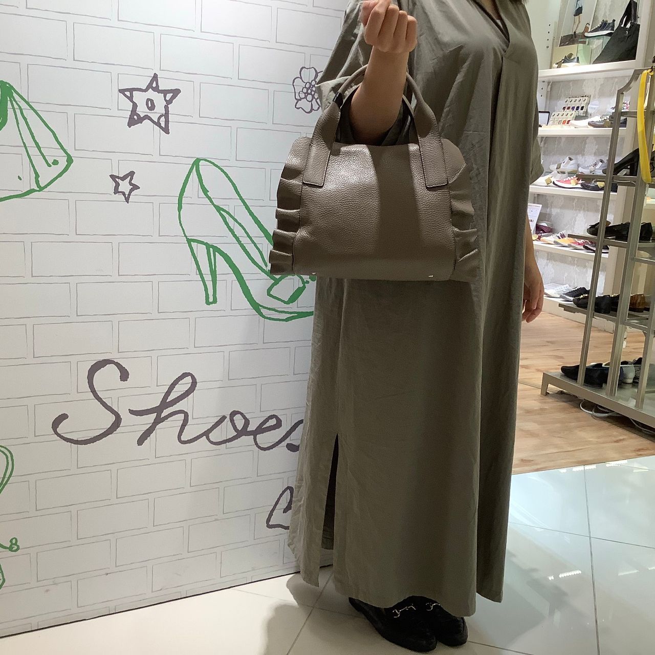 リパーニのフリルバッグ新色入荷！！ | GINZA WASHINGTON 横浜ポルタ店