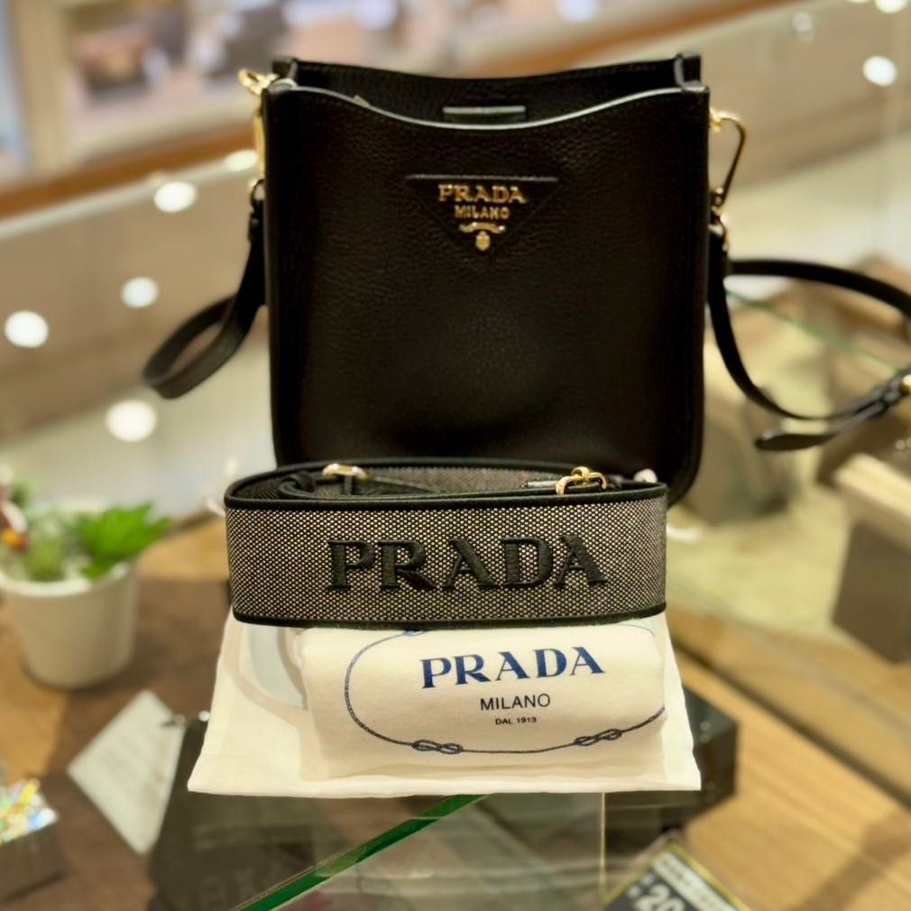 うたももPRADA プラダ　ミニバッグ PRADA】ミニショルダーバッグ入荷しました！ | ユニモちはら台店