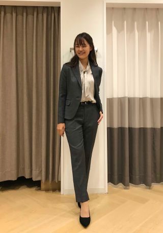 合馬公式アカウント2ロベルタ 新品未使用 ブラウンにお花 スーツスカート スカートスーツ 大人気レーススカートにマキシロング丈登場