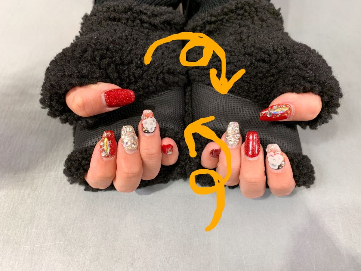 Avirexルミネ立川店 携帯も操作しやすい ネイルも映える 女性も男性にもおすすめのグローブ Avirex Avirex 立川ルミネ 上野商会公式ブログポータルサイト