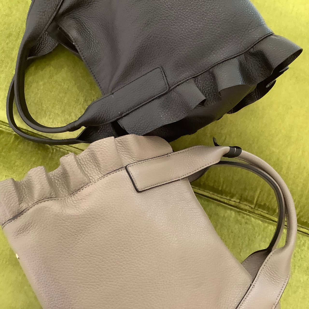 新品タグ付き！RIPANI○美トープカラー✨定番人気！大人可愛い♪フリル