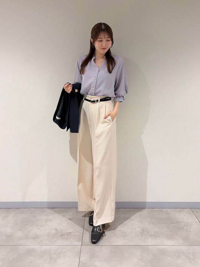 とろみボリュームスリーブスキッパーブラウス
