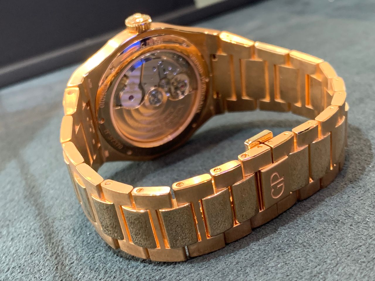 ジラール・ペルゴ】金無垢セージグリーン | 岡山拠点のトミヤ