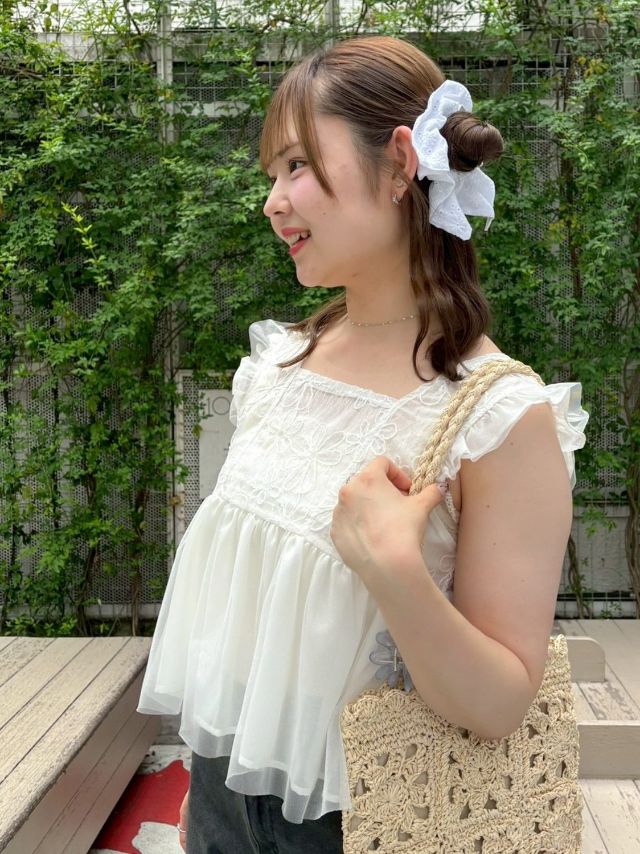 プッチ、幅広(ピンク①)ジューンブライドシュシュ、わんちゃん猫ちゃん用 つやつや可愛い猫ちゃんシルエットのピンバッジブローチ – ONE