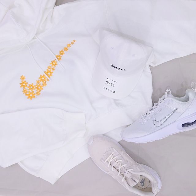 ナイキ NIKE レディーススニーカー WMNS NIKE AIR MAX AP CU4870