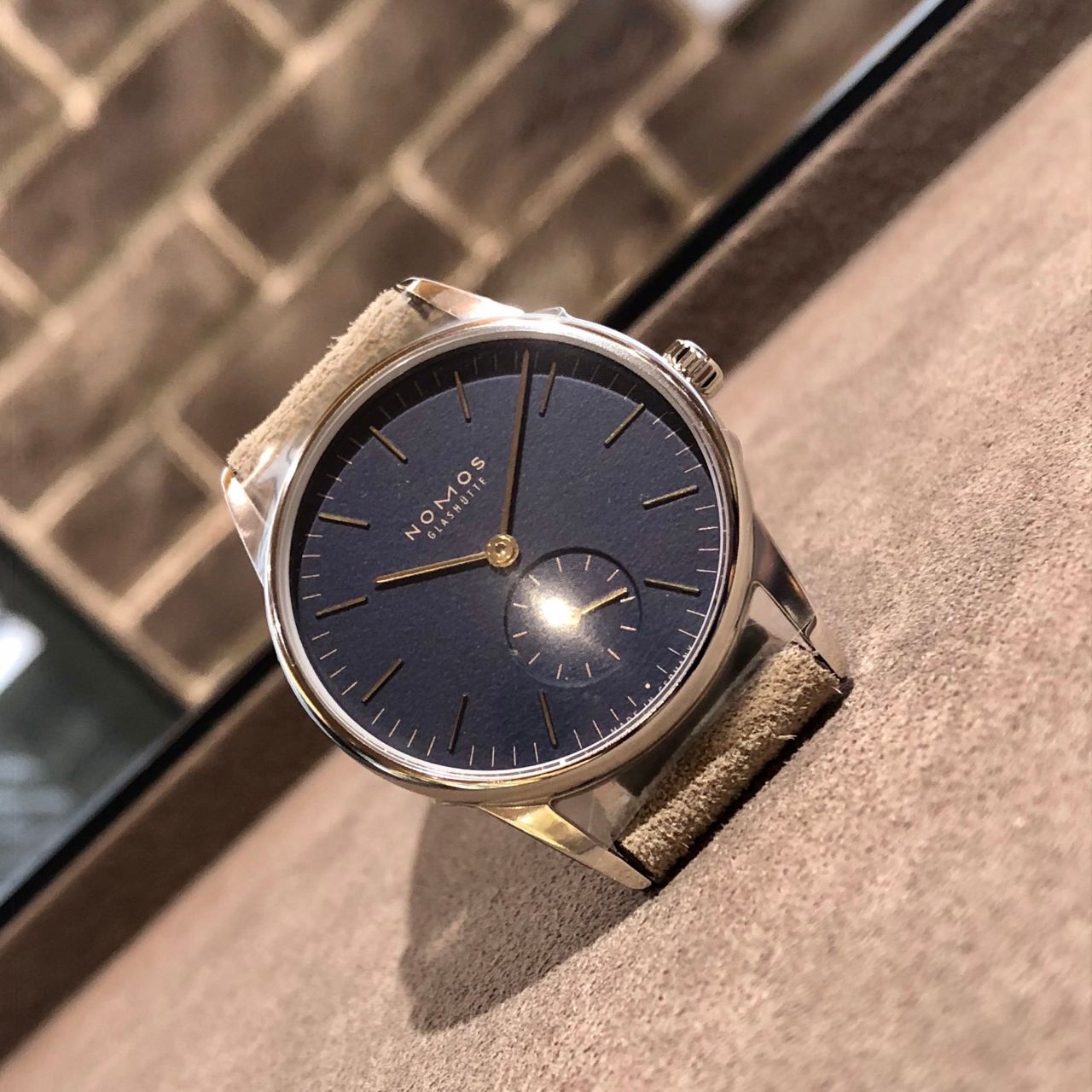 NOMOS きらめくインデックス | 岡山拠点のトミヤ