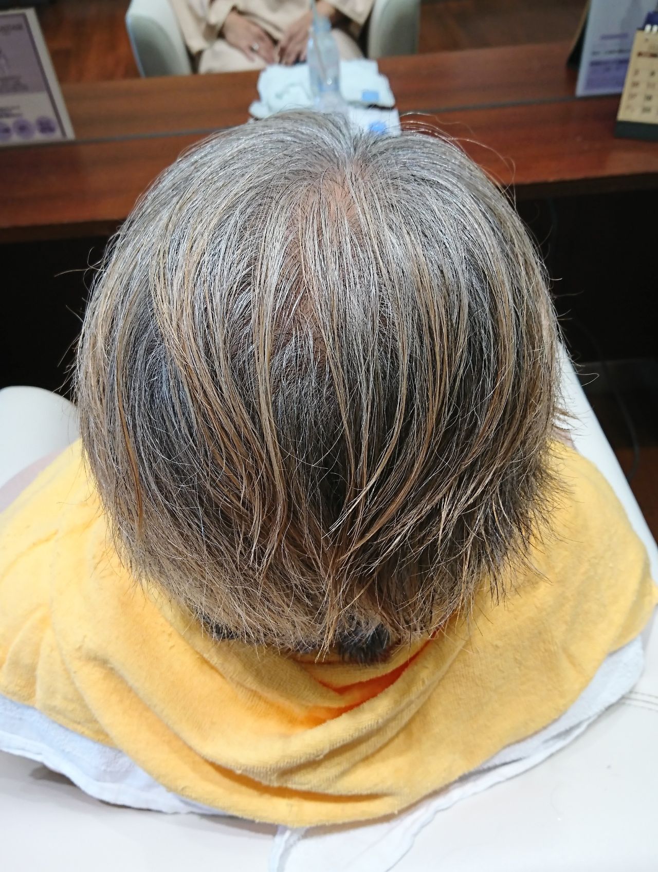 ブリーチ無し グレイヘア 美容室カキモトアームズのオフィシャルサイト