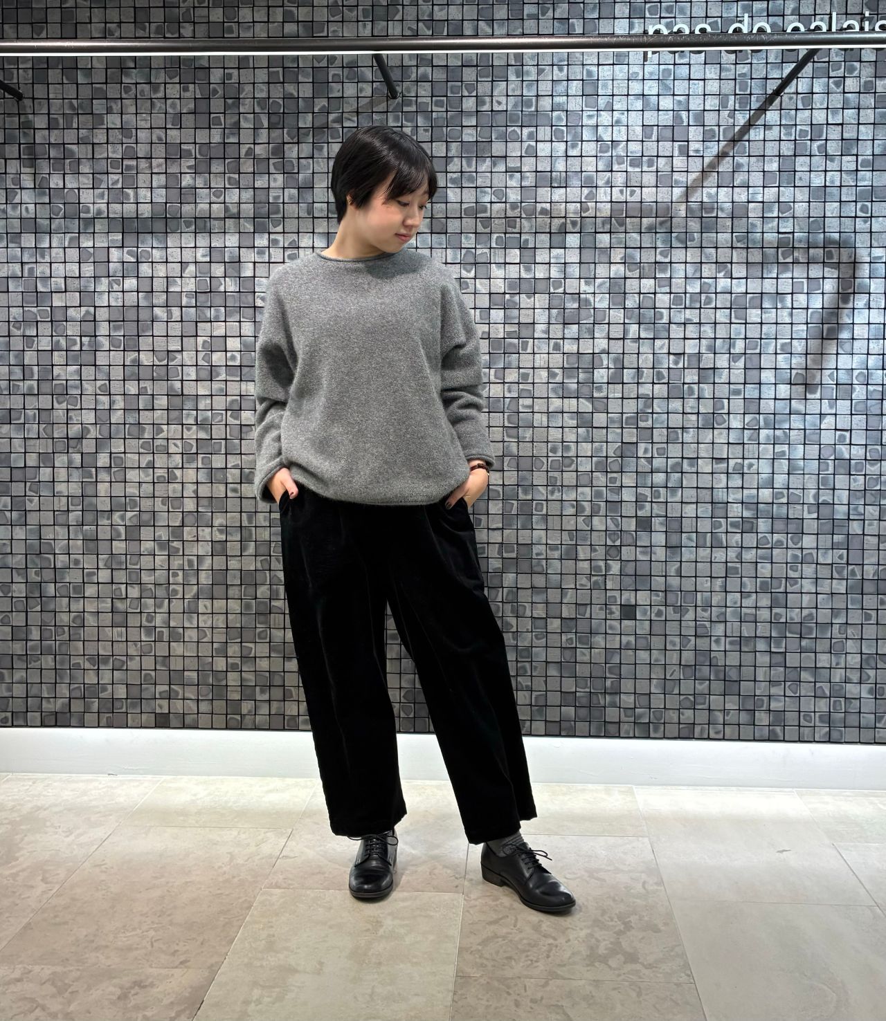 パドカレ　ブラック ウールパンツ recommend item-ラクーン・ウール | 京王百貨店新宿店 | pas de calais