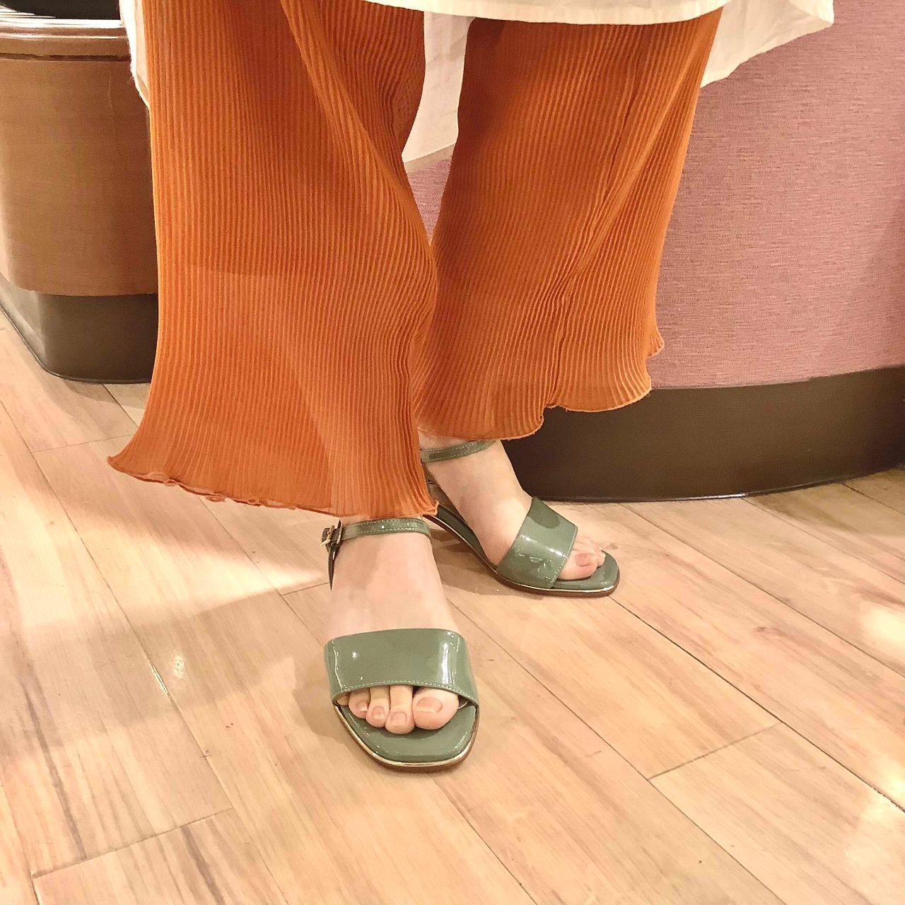 GUCCI グリーン ストラップヒールサンダル GUCCI グリーン ストラップヒールサンダル