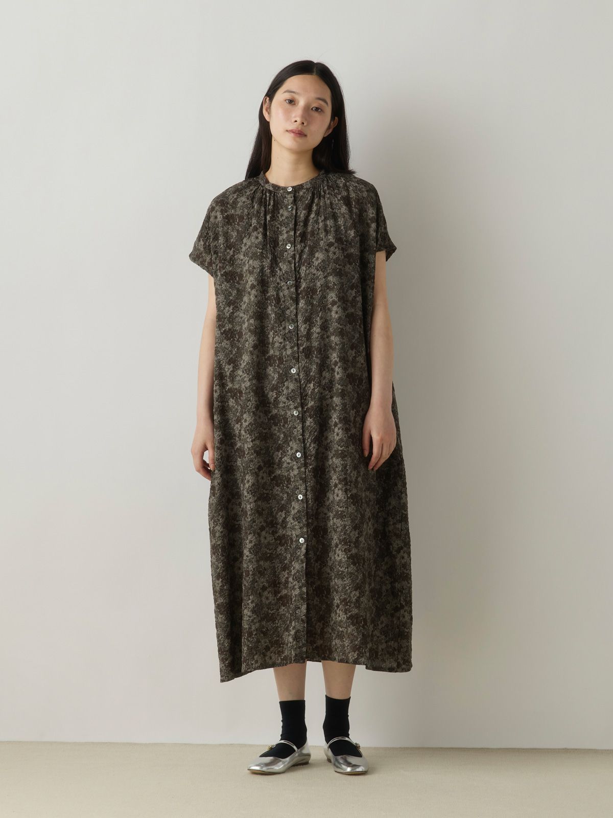MidiUmi 花柄 半袖シャツワンピース MidiUmi フラワープリントシャツワンピース｜ MARcourt ONLINE STORE