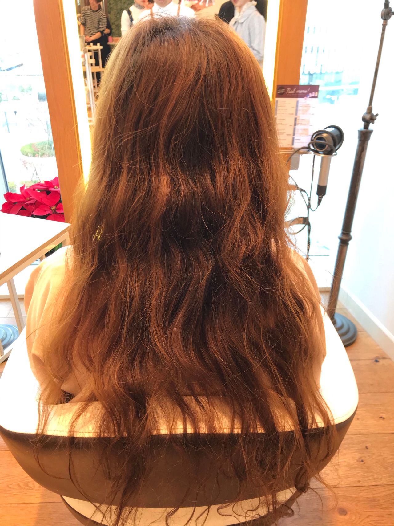 乾燥が気になる髪はオイルグロスカラー 美容室カキモトアームズのオフィシャルサイト