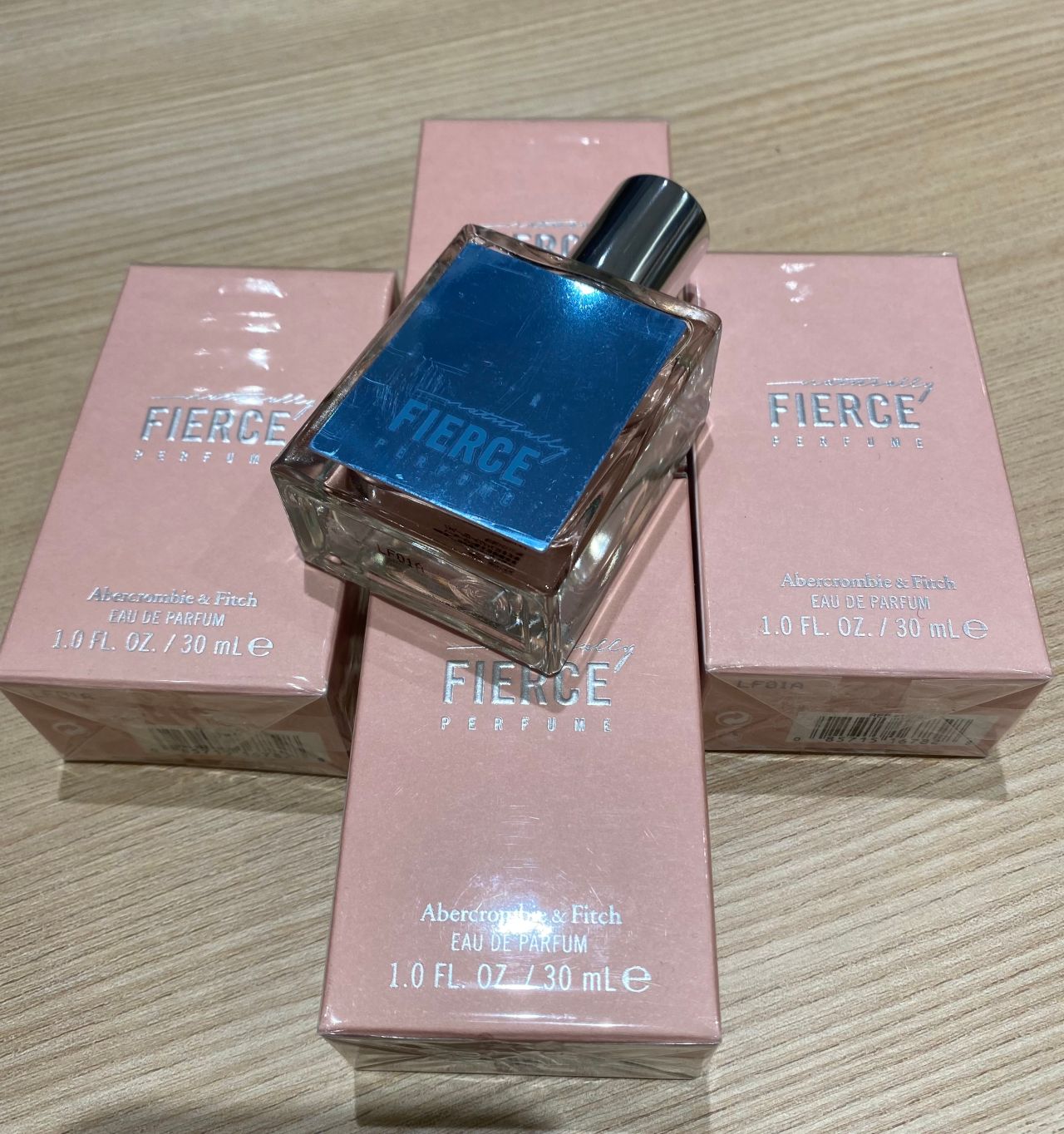 Abercrombieu0026Fitch アバクロ SENTINEL JACKET 格安，低価 Abercrombieu0026Fitch アバクロ パーカー ダメージ加工