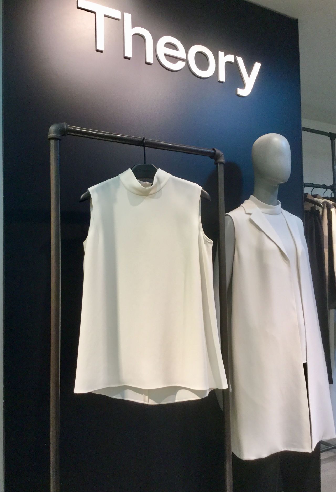 ロングシーズン大活躍のsyntheticシリーズ 大阪高島屋店 Theory セオリー ショップブログ