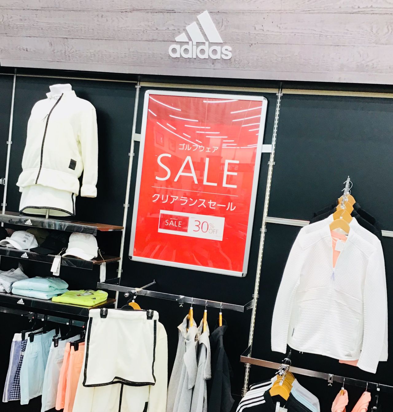 一流ブランドゴルフウェアセール中 今だけ‼【美品! レディースゴルフウェア L28 10点まとめ売り