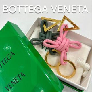 極美品✨BOTTEGA VENETA キーリング　カーキ　レザー ボッテガヴェネタ BOTTEGA VENETA BOTTEGA VENETA キーリング