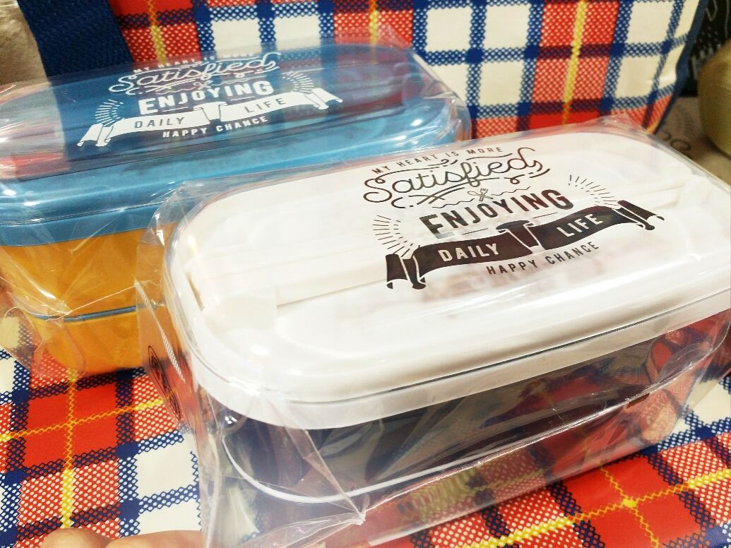 ランチグッズ紹介 ニ段式お弁当箱 Rainbow Spectrum エチカ池袋 アントレックス公式ブログ